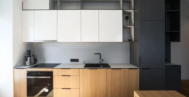 Skuteczne sposoby na to, czym wyczyścić meble kuchenne z tłuszczu Skuteczne sposoby na to, czym wyczyścić meble kuchenne z tłuszczu