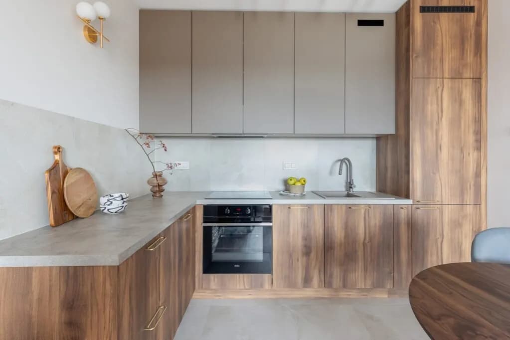 Jakie kolory do kuchni z brązowymi meblami, aby uniknąć błędów? Jakie kolory do kuchni z brązowymi meblami, aby uniknąć błędów?